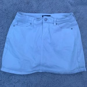 versona white skirt size 4
